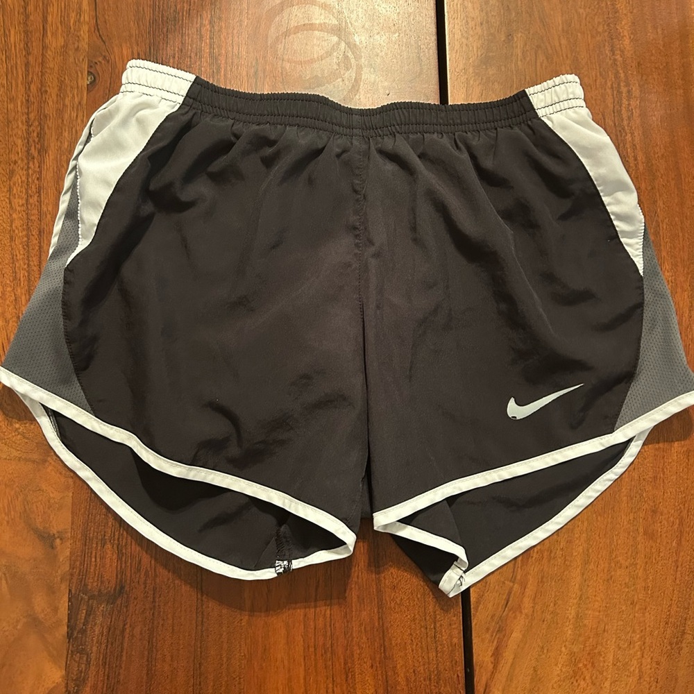 Nike Women's Athletic Shorts in Black and Gray